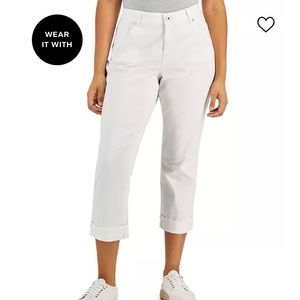Vera Wang Mid Rise Capri Pants